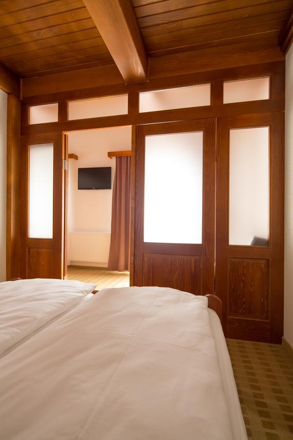 Hotel Knez Kupres  Zewnętrze zdjęcie